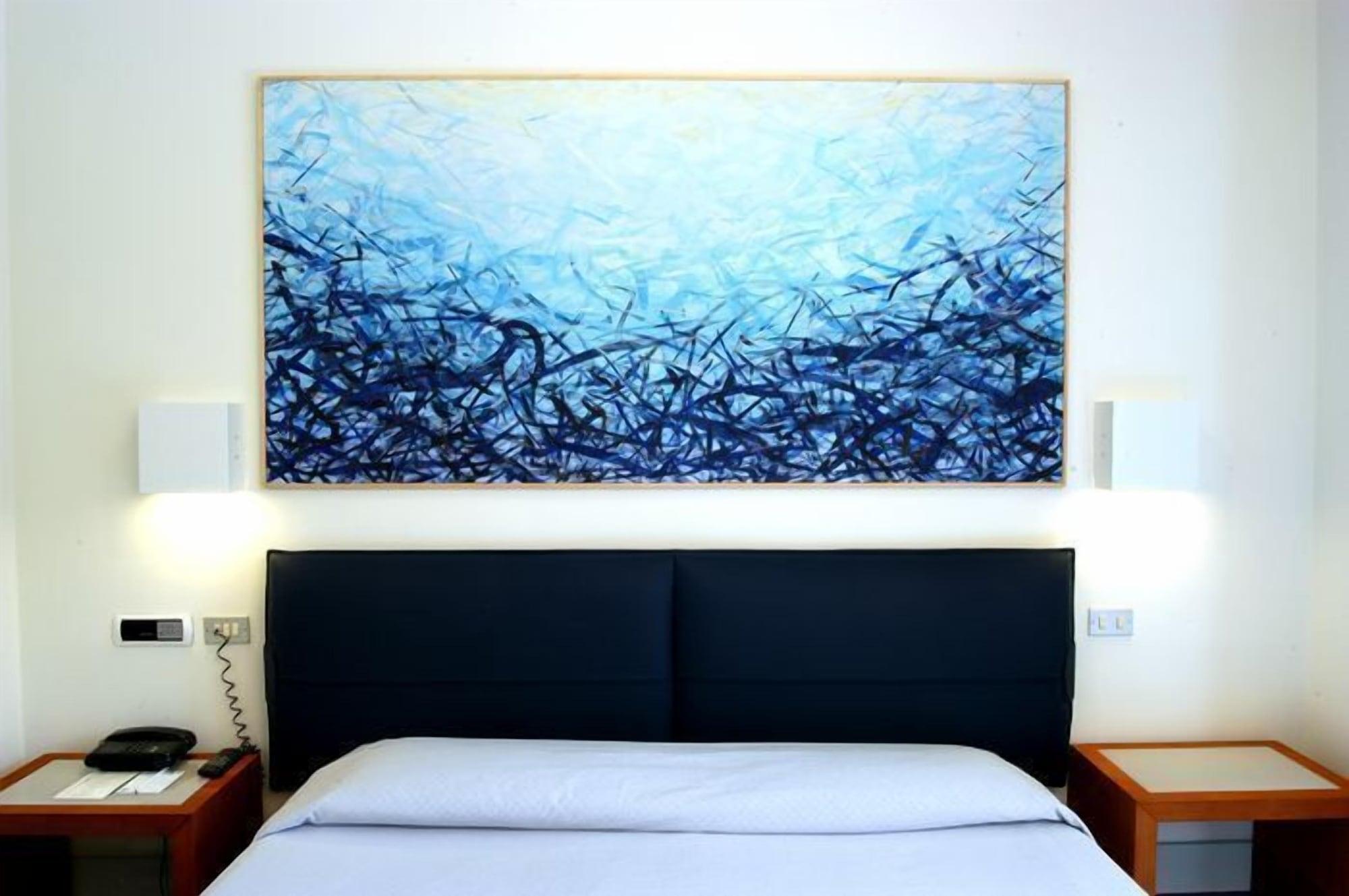 Arte Hotel بيرودجا الغرفة الصورة