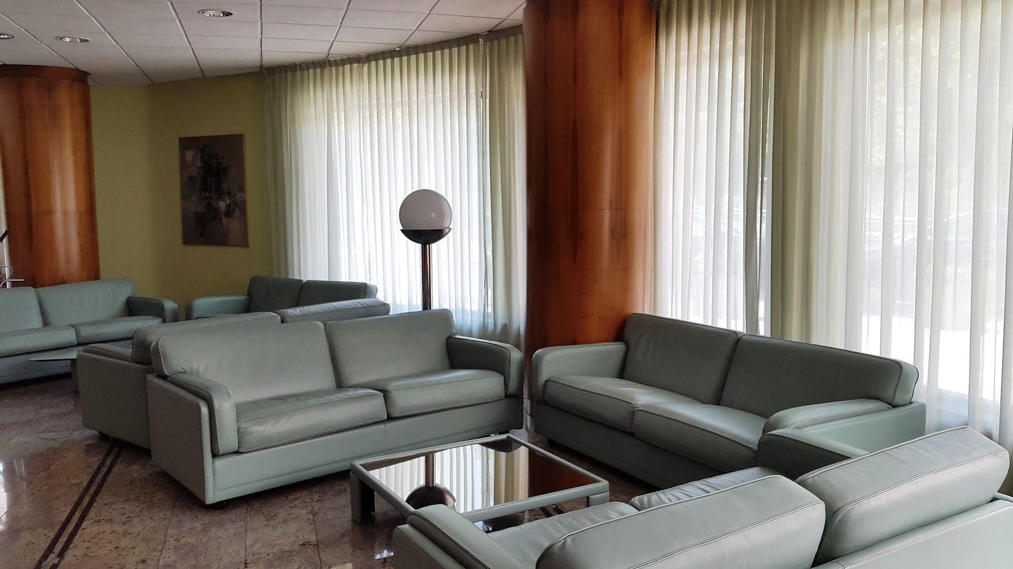 Arte Hotel بيرودجا المظهر الخارجي الصورة