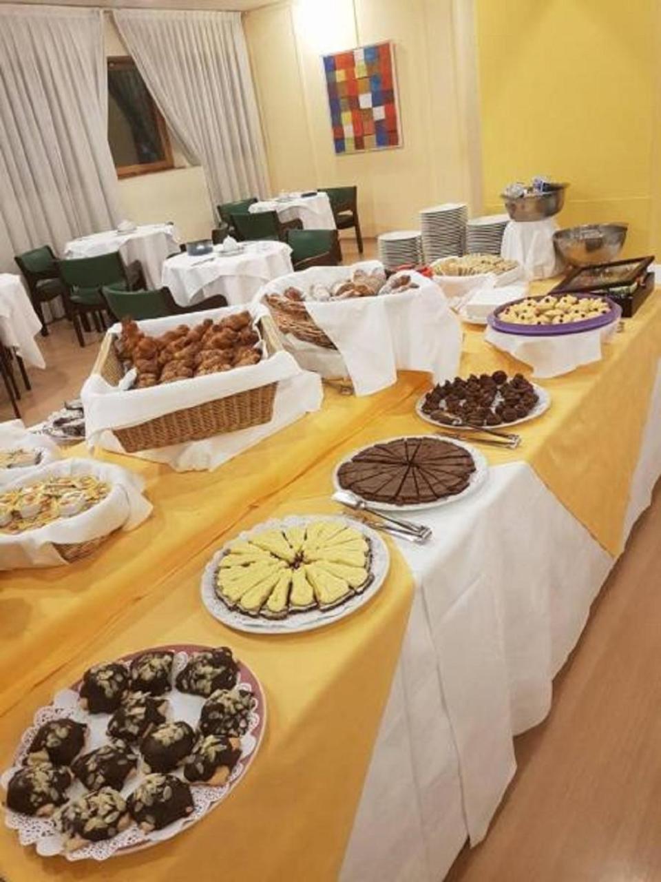Arte Hotel بيرودجا المظهر الخارجي الصورة