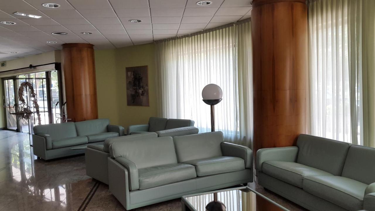 Arte Hotel بيرودجا المظهر الخارجي الصورة